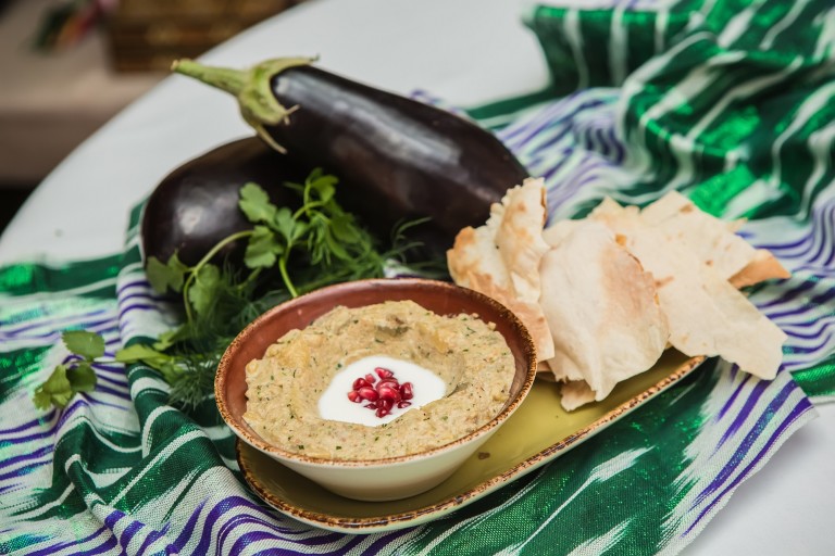 Baba Ghanoush – wyjątkowy smak pasty z bakłażana