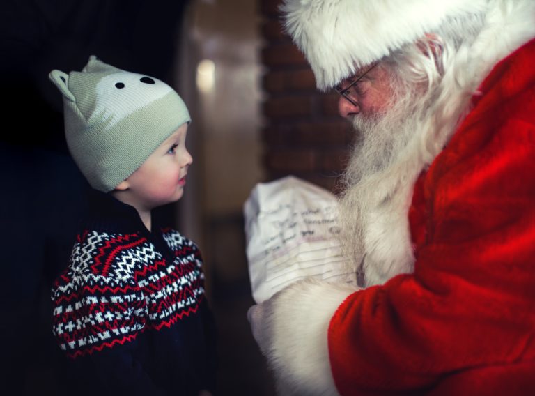 Jak zareagować, kiedy dziecko mówi, że Mikołaj nie istnieje?