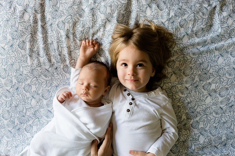 Skóra noworodka, niemowlęcia i dziecka – czym się różni?