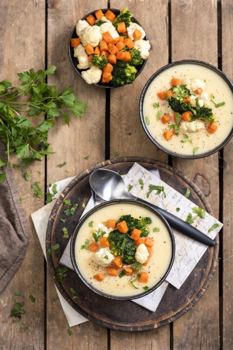 Kremowa zupa jarzynowa – najlepszy przepis na jesień