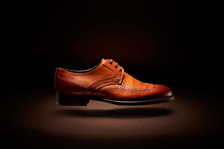 Męskie buty wizytowe – czym różnią się od siebie loafersy, oksfordy i brogsy?