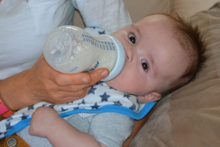 Bebiko Junior – czy to dobre mleko dla roczniaka?