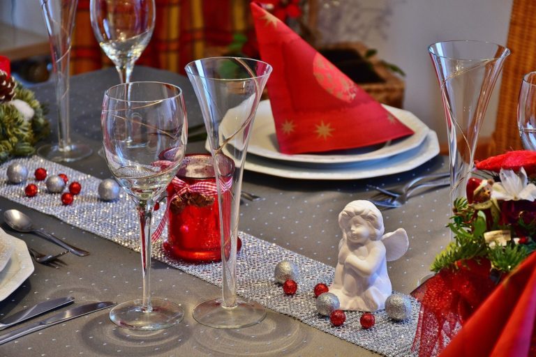 Wynegocjuj sobie błogie święta, czyli kilka wskazówek, jak się porozumieć przy świątecznym stole