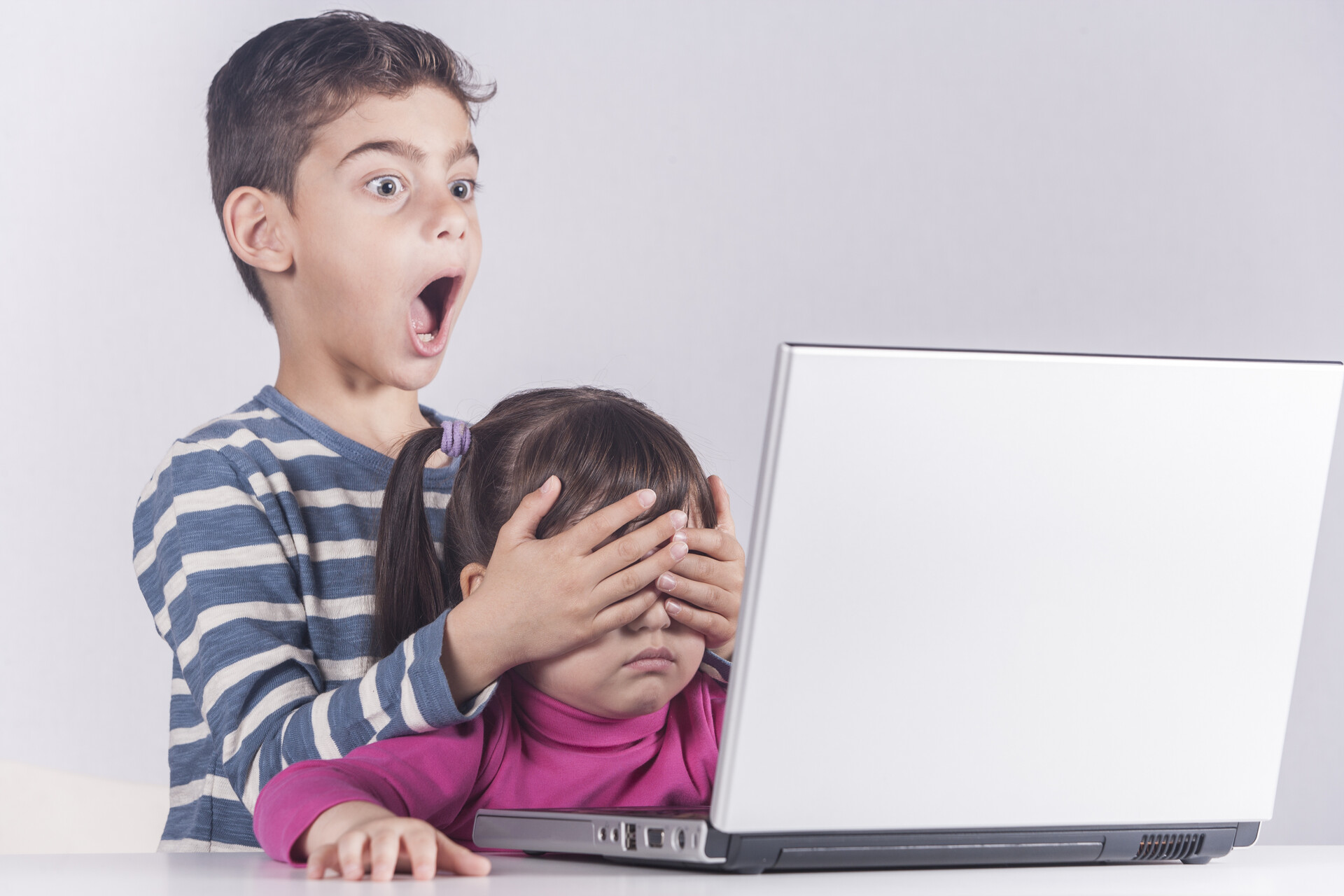 Niebezpieczeństwo w sieci. Jak chronić przed nim dziecko?