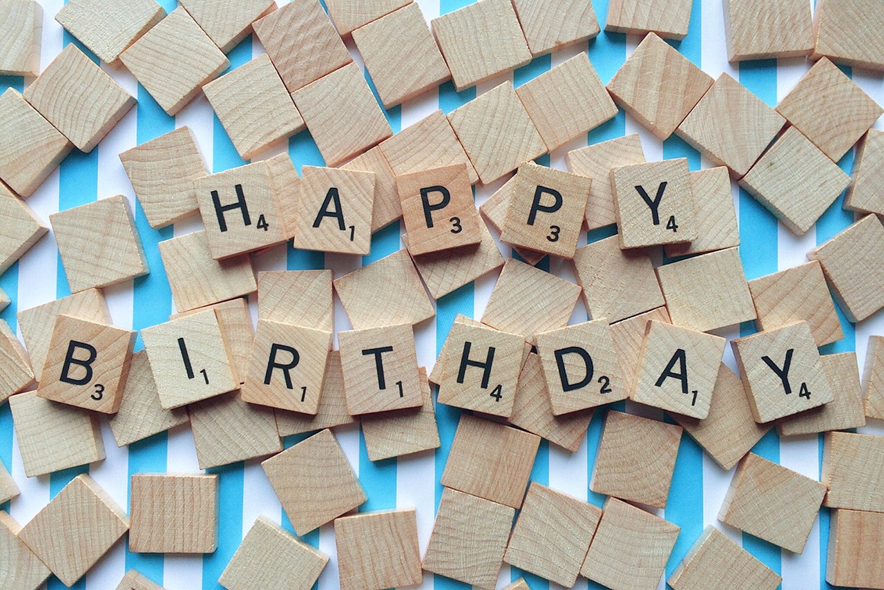 5 inspiracji na nietypowy prezent urodzinowy dla osoby dorosłej