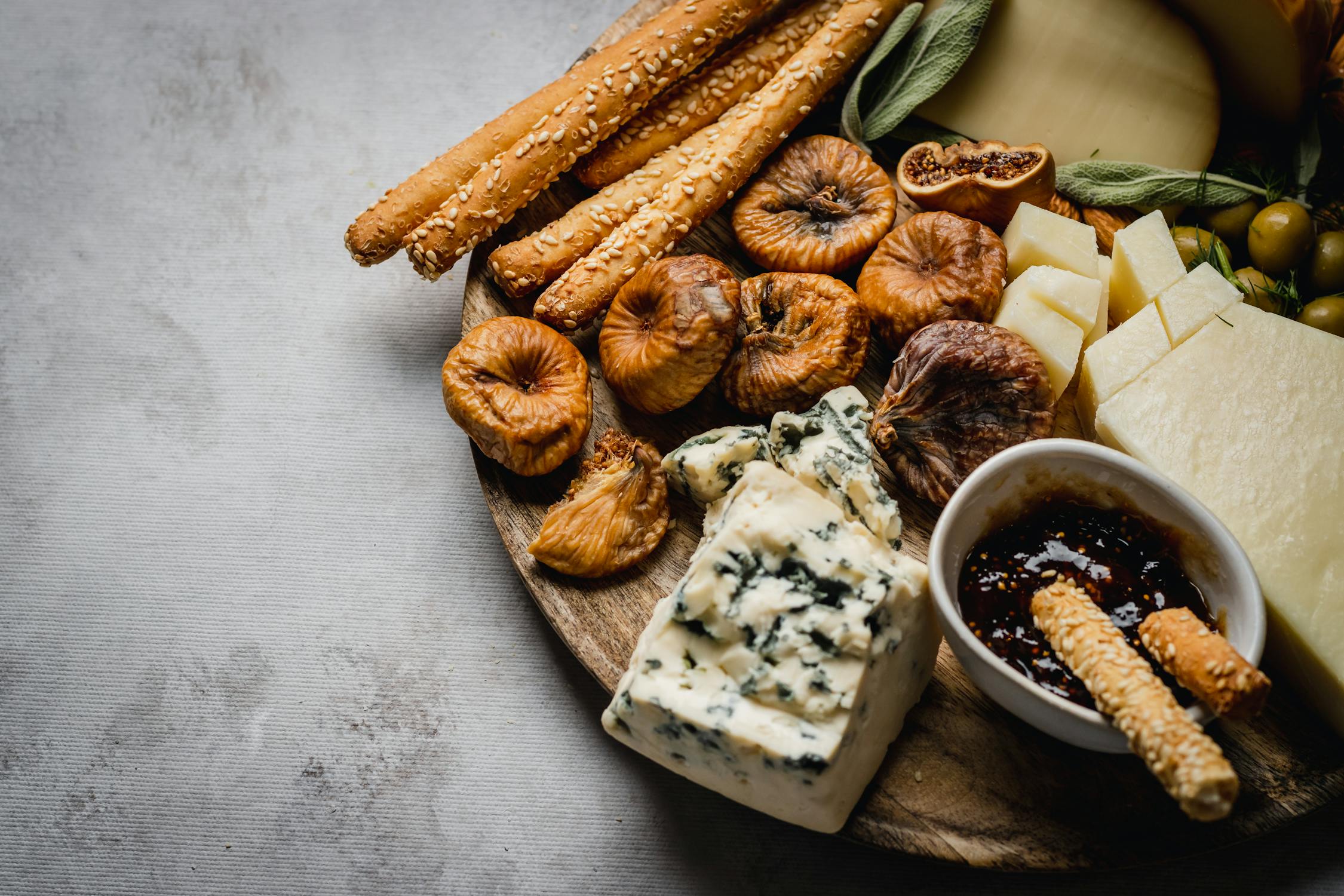 Chcesz oszukać głód? Nie idź na kompromis – sięgnij po odpowiednią przekąskę!