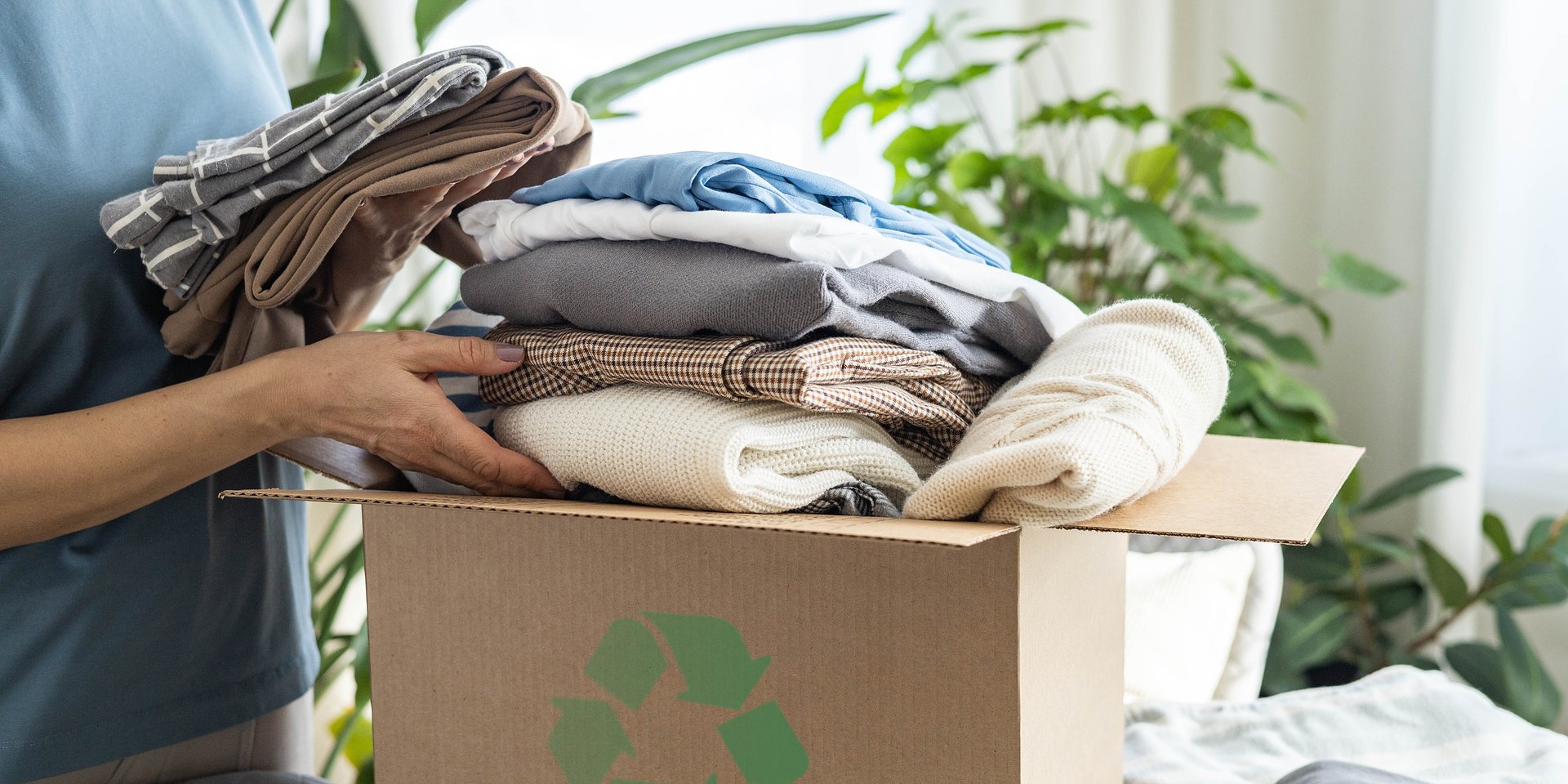 Jesiennie odświeżenie szafy w duchu slow fashion – praktyczny poradnik